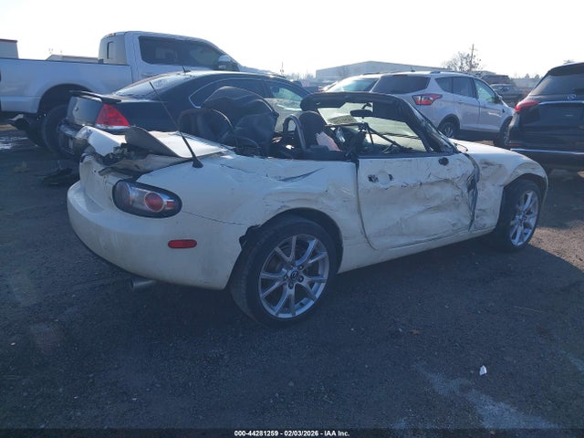 Aukcja sprzedaży 2006 Mazda Mx-5 Sport, vin: JM1NC25F160111199, numer aukcji: 44281259