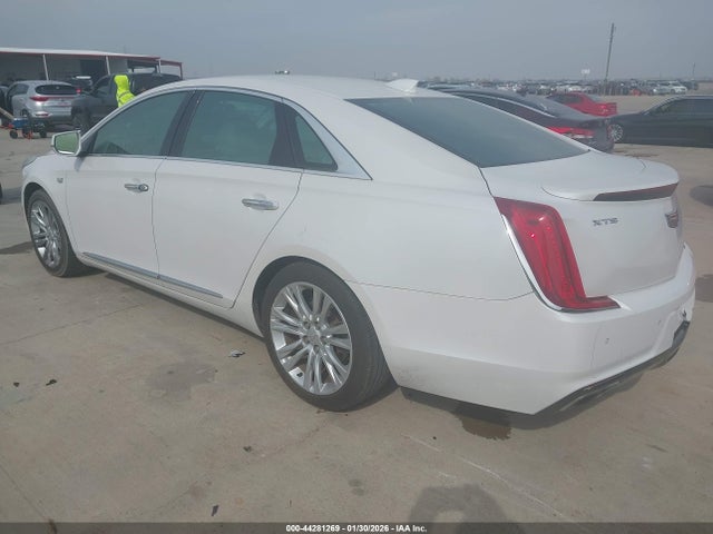 2018 CADILLAC XTS 2G61M5S33J9127509 Photo 2