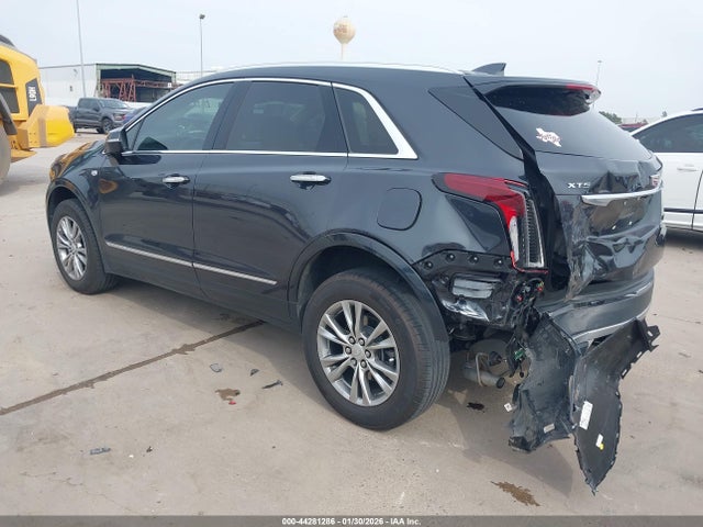 2023 CADILLAC XT5 1GYKNCRS8PZ135582 Photo 2