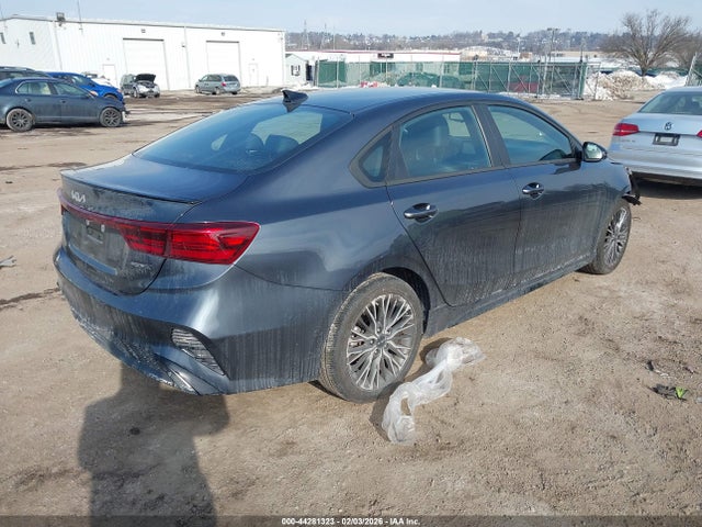 3KPF54AD5PE546329 KIA Forte Gt-line