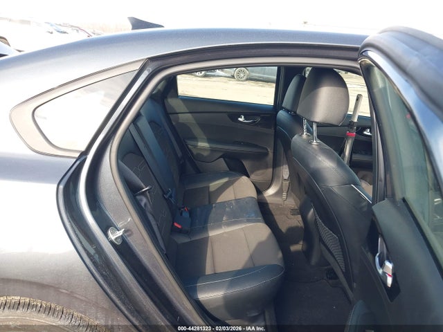 3KPF54AD5PE546329 KIA Forte Gt-line