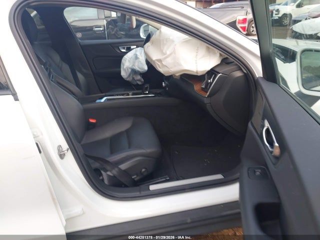 2025 VOLVO V60 CROSS COUNTRY YV4L12WK7S2146835 Photo 4