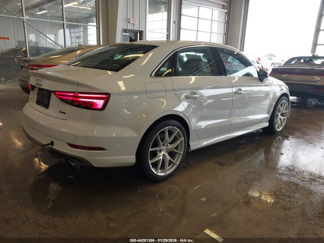 2019 AUDI A3 WAUJEGFF6KA078819 Photo 3