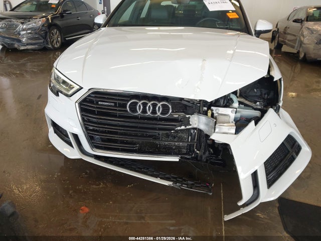 2019 AUDI A3 WAUJEGFF6KA078819 Photo 5