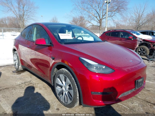 2024 TESLA MODEL Y 7SAYGDEE5RA236295 Photo 0