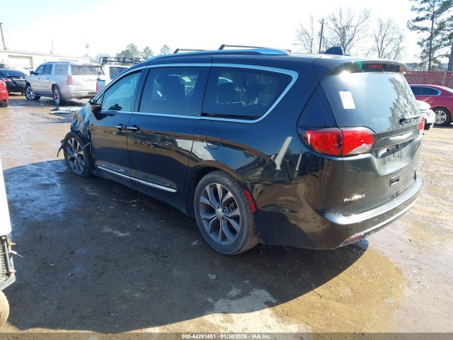 2017 CHRYSLER PACIFICA 2C4RC1GG8HR653118 Photo 2