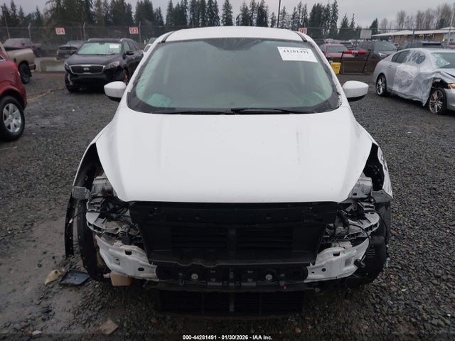 1FMCU9GD1HUE49556 Ford ESCAPE SE