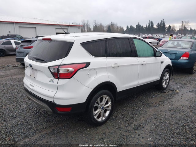 1FMCU9GD1HUE49556 Ford ESCAPE SE