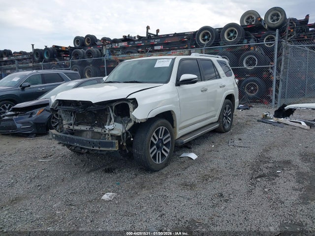 Toyota 4runner Limited 2014 JTEBU5JR4E5200828 Image 2