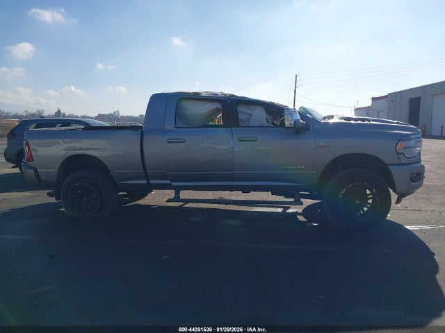44281538 :رقم المزاد ، 3C6UR5NL4PG606129 vin ، 2023 Ram 2500 Laramie  4x4 6'4 Box مزاد بيع