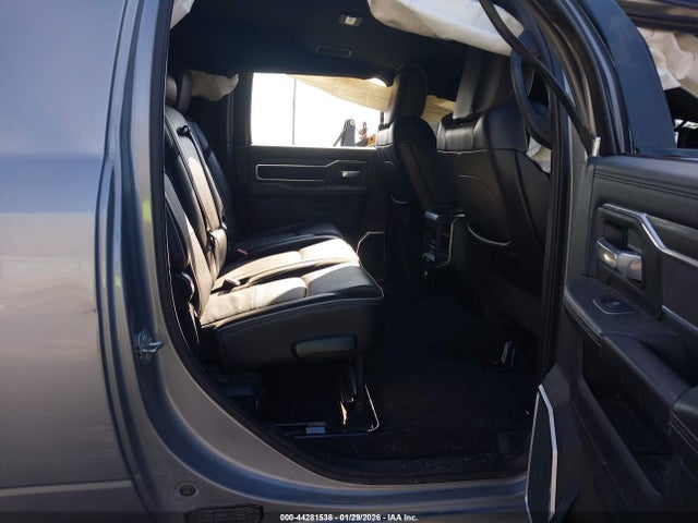 44281538 :رقم المزاد ، 3C6UR5NL4PG606129 vin ، 2023 Ram 2500 Laramie  4x4 6'4 Box مزاد بيع