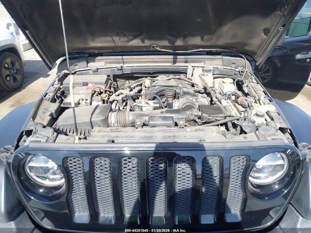 1C4HJXDGXNW133367 Jeep Wrangler Unlimited Sport S 4x4
