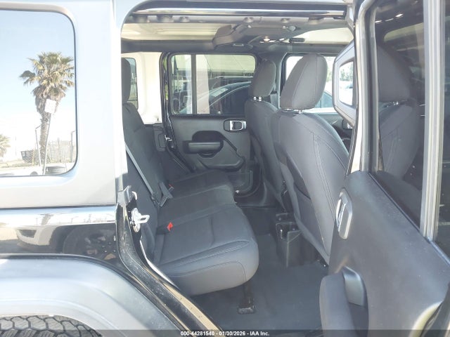 1C4HJXDGXNW133367 Jeep Wrangler Unlimited Sport S 4x4