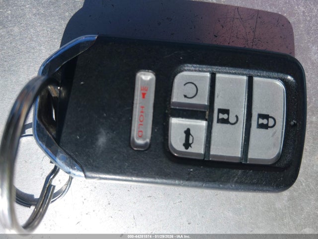 2018 HONDA CLARITY PLUG-IN HYBRID JHMZC5F35JC003133 Photo 10