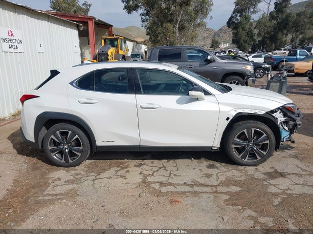JTHP9JBH3M2048758 Lexus UX 250H