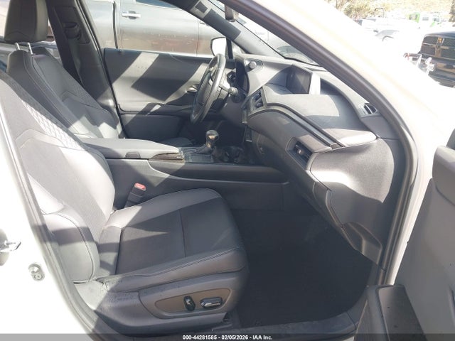 JTHP9JBH3M2048758 Lexus UX 250H