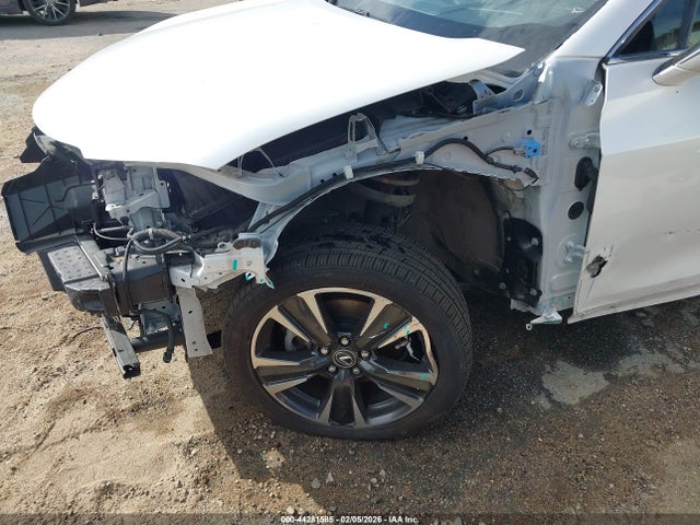 JTHP9JBH3M2048758 Lexus UX 250H