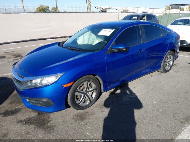 2HGFC2F59JH532426 Honda Civic Lx