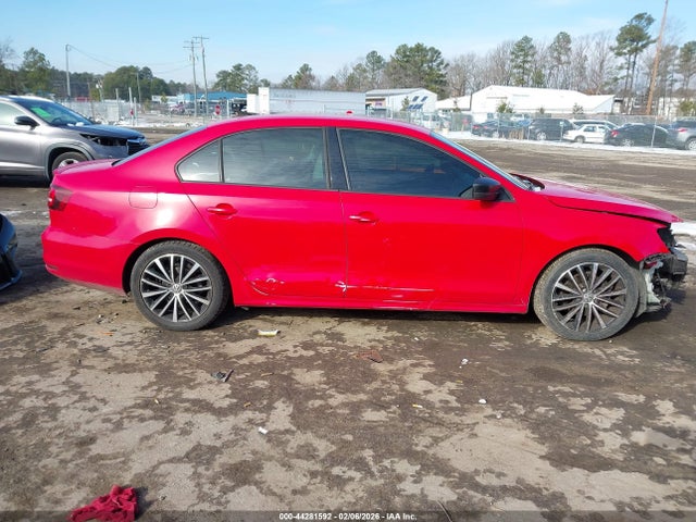 3VWD17AJ2GM399643 Volkswagen Jetta 1.8t Sport