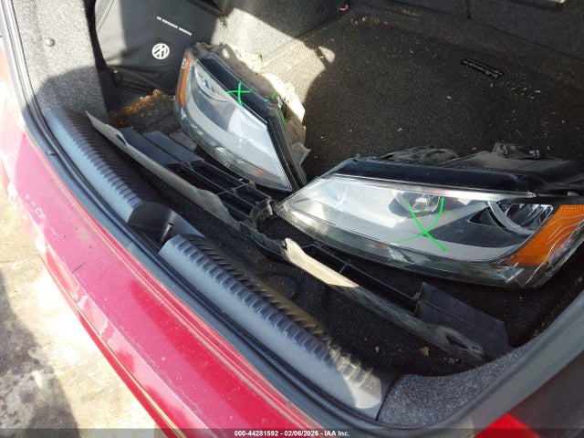 3VWD17AJ2GM399643 Volkswagen Jetta 1.8t Sport