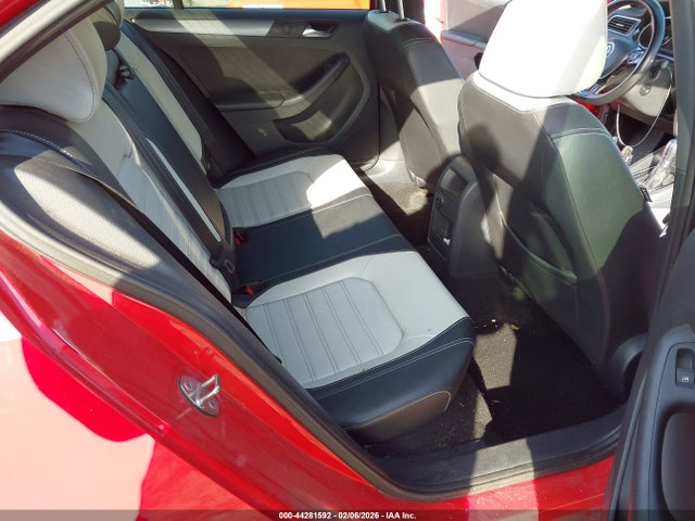 3VWD17AJ2GM399643 Volkswagen Jetta 1.8t Sport