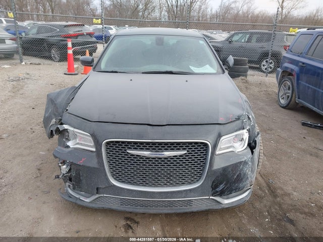 Aukcja sprzedaży 2016 Chrysler 300 Limited, vin: 2C3CCARG3GH192860, numer aukcji: 44281597