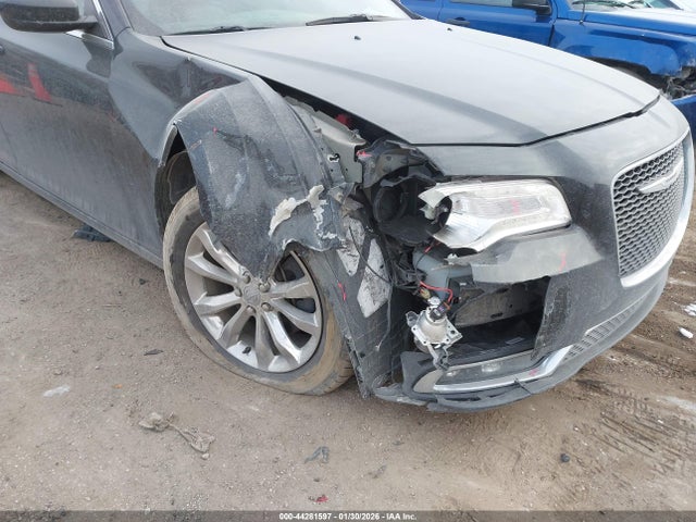 Aukcja sprzedaży 2016 Chrysler 300 Limited, vin: 2C3CCARG3GH192860, numer aukcji: 44281597