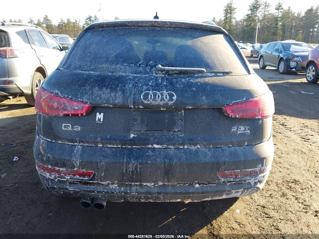 WA1GFCFS2FR008560 Audi Q3 2.0t Premium Plus