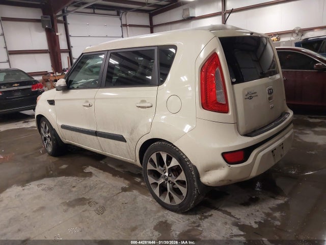 2012 KIA SOUL KNDJT2A60C7460250 Photo 2