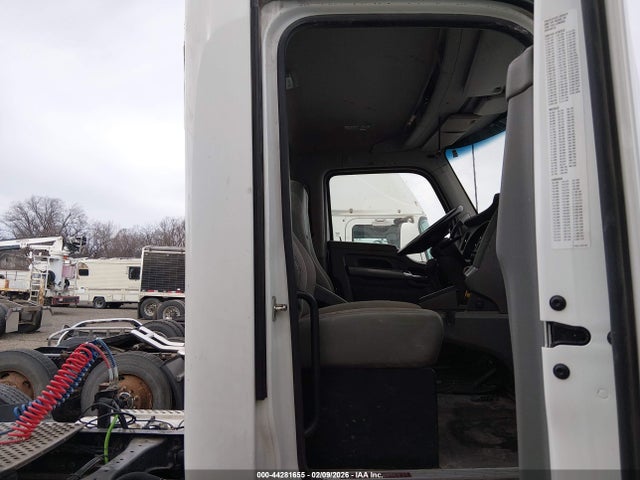 2016 KENWORTH CONSTRUCTION 1XKZD49X7GJ118302 Photo 4