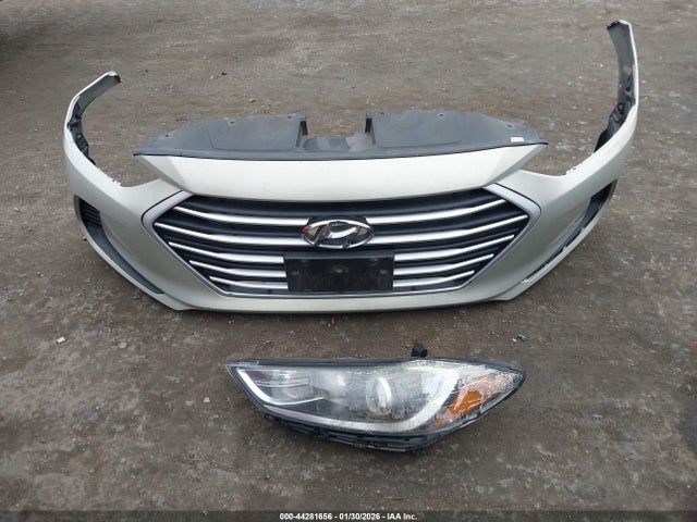 5NPD84LF3HH173141 Hyundai ELANTRA SE
