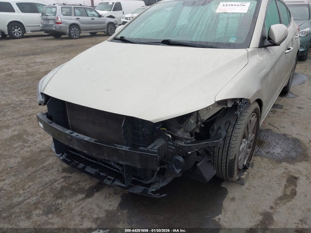 5NPD84LF3HH173141 Hyundai ELANTRA SE