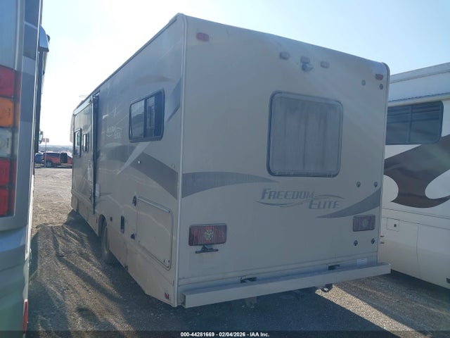 Ford E-450 Cutaway 2017 1FDXE4FS9HDC18812 Image 3