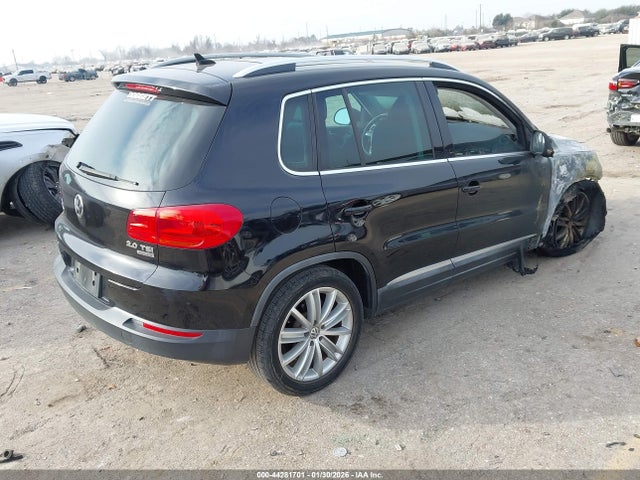 2015 VOLKSWAGEN TIGUAN WVGBV7AX7FW518820 Photo 3