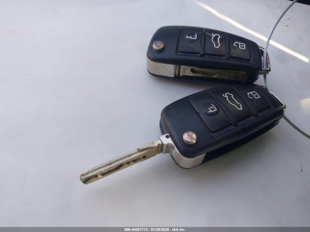 2011 AUDI A3 WAUKJAFMXBA028663 Photo 10