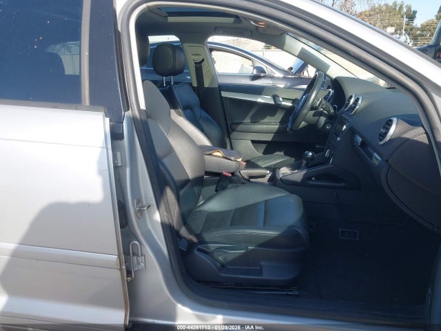 2011 AUDI A3 WAUKJAFMXBA028663 Photo 4