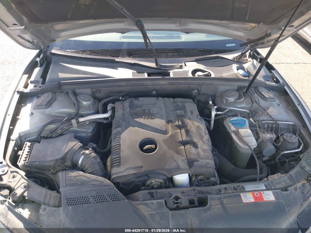 2010 AUDI A5 WAUVFAFR2AA008335 Photo 9