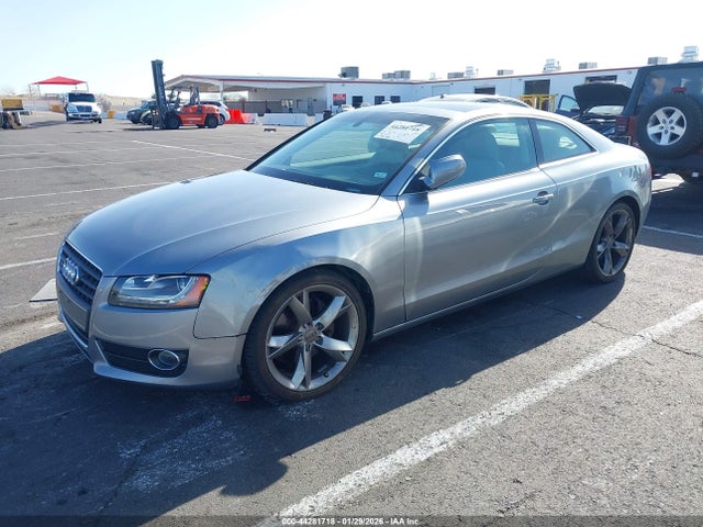 2010 AUDI A5 WAUVFAFR2AA008335 Photo 1