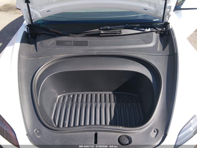 2024 TESLA MODEL 3 5YJ3E1EA0RF834774 Photo 9