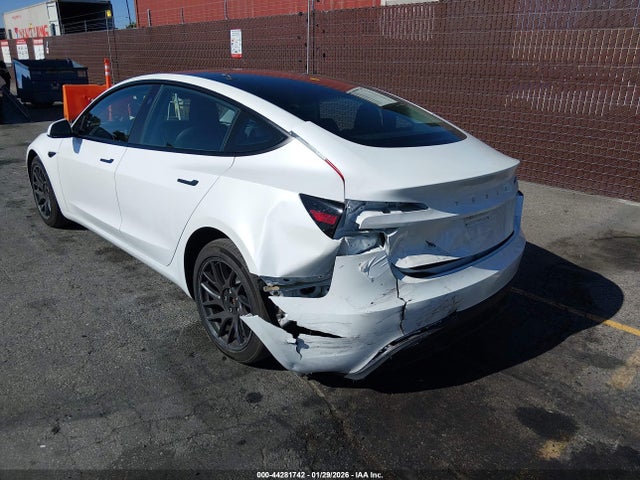 2024 TESLA MODEL 3 5YJ3E1EA0RF834774 Photo 2