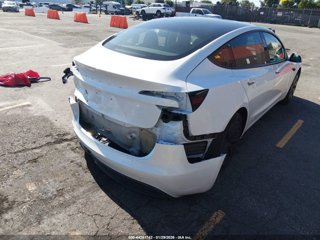2024 TESLA MODEL 3 5YJ3E1EA0RF834774 Photo 3