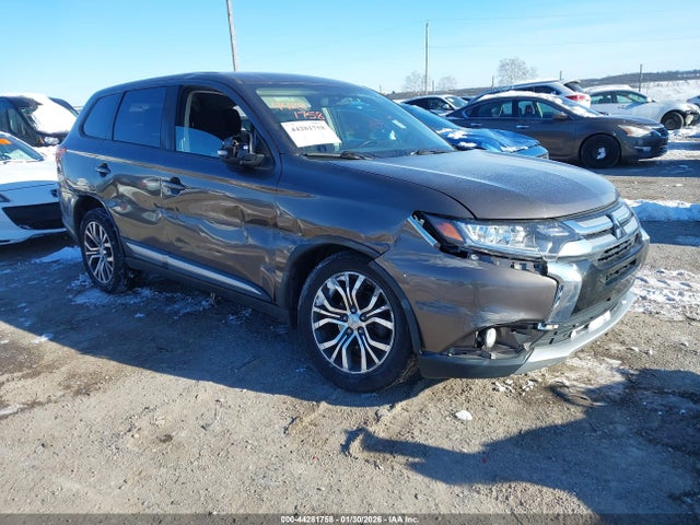2018 MITSUBISHI OUTLANDER JA4AZ3A32JZ011707 Photo 0