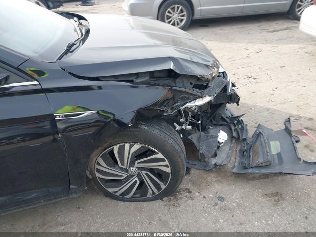 2020 Volkswagen Jetta 1.4t Sel Premium მანქანა იყიდება აუქციონზე, vin: 3VWGB7BU6LM005882, აუქციონის ნომერი: 44281781