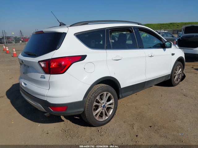 1FMCU9HDXKUB82536 Ford ESCAPE SEL