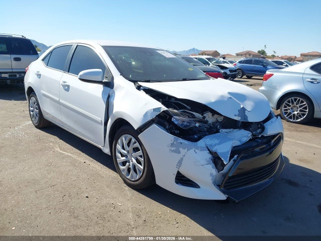 2T1BURHE3JC076160 Toyota COROLLA LE