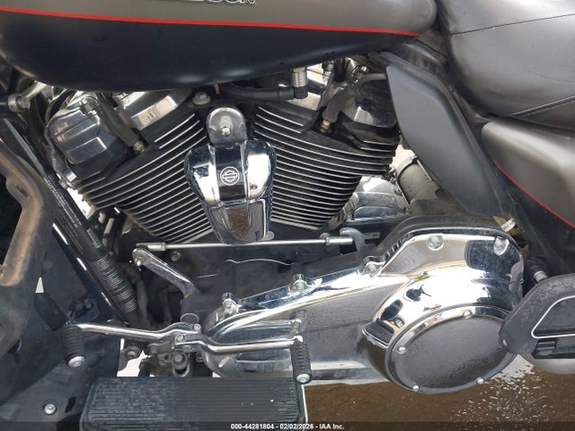 44281804 :رقم المزاد ، 1HD1KED17JB646431 vin ، 2018 Harley-davidson Flhtk Ultra Limited مزاد بيع
