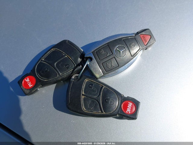 44281808 :رقم المزاد ، WDBJF65J52B396892 vin ، 2002 Mercedes-benz E 320 Special Edition مزاد بيع