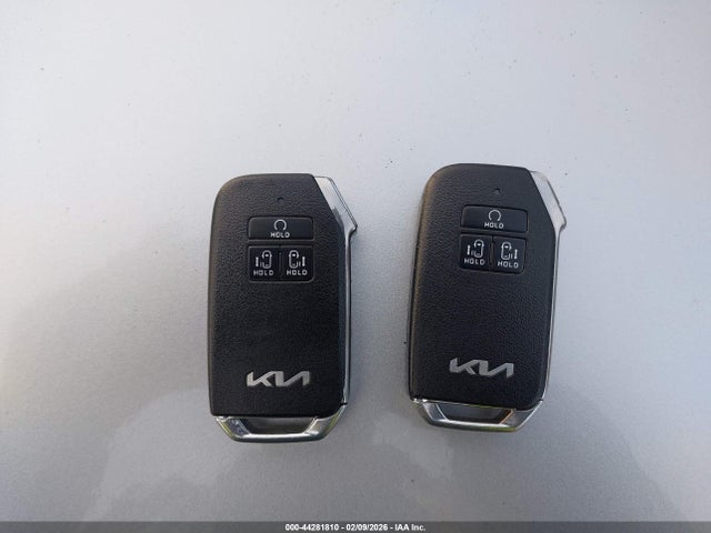 KNDNE5H30P6267343 KIA Carnival Mpv Sx Prestige
