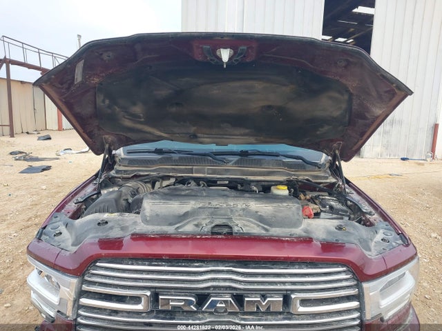 3C6UR5FLXMG641638 RAM 2500 Laramie 4x4 6&#039;4 Box