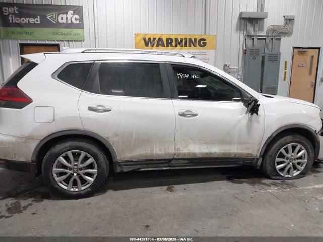Nissan ROGUE SV 2017 KNMAT2MV7HP579701 Image 13